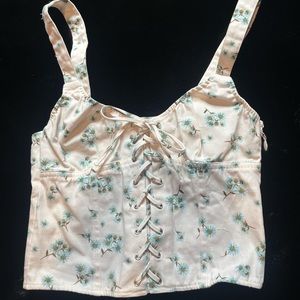 Victoria’s Secret crop top - SIZE: XS